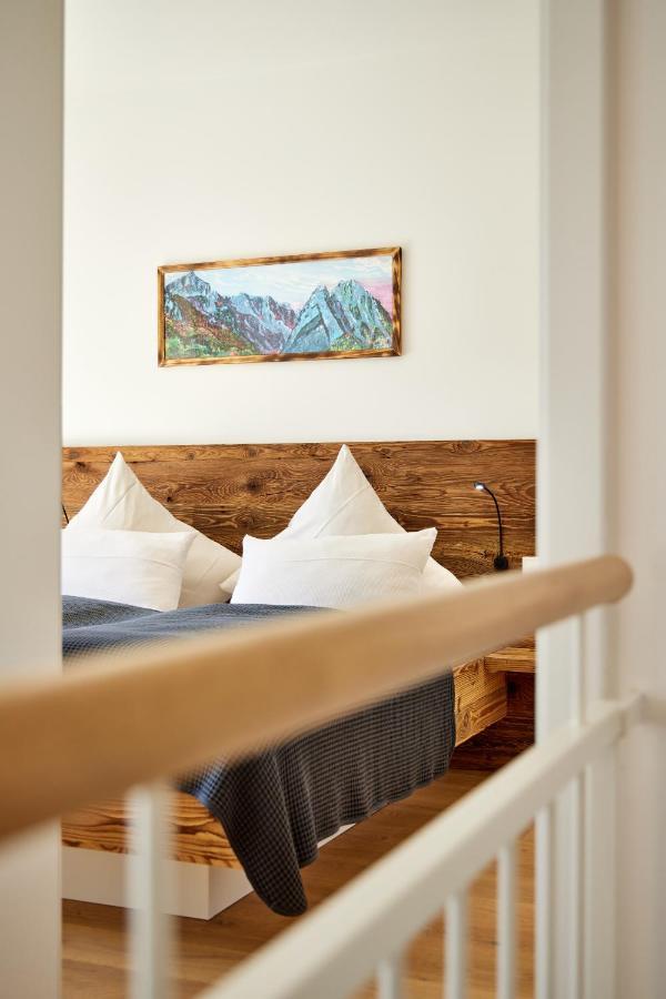 Hirsch Apartment Garmisch-Partenkirchen Exterior photo